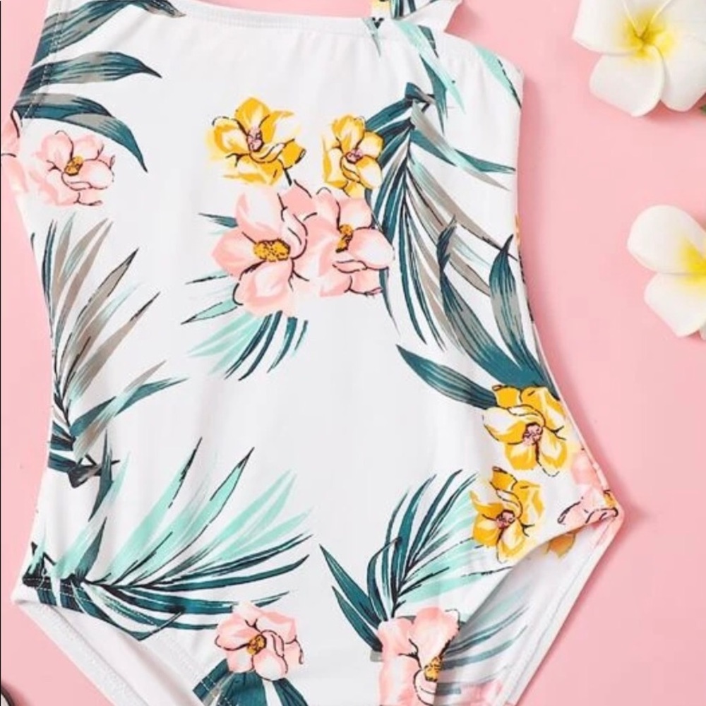 Kids swimsuit